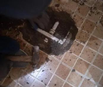 达日卫生间漏水维修公司为您分享下卫生间渗水如何处理及注意事项